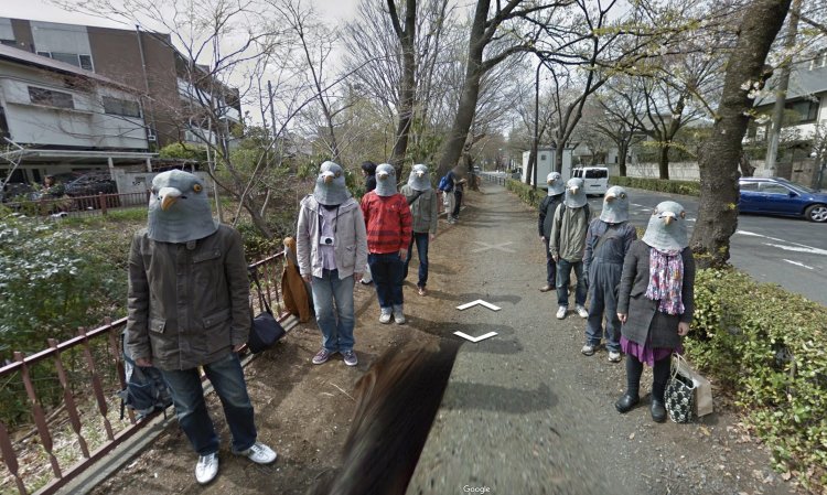 Wonders of Street View Highlights Mapping Service's
Quirkiest Photos - CNET