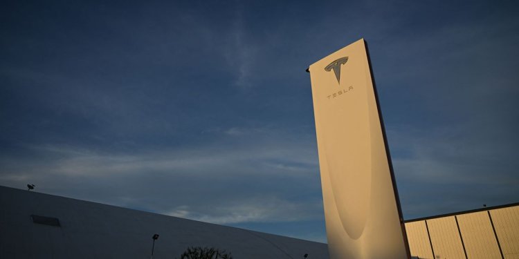 Tesla Is Expanding Its Footprint in Nevada. The Stock Is
Dropping.