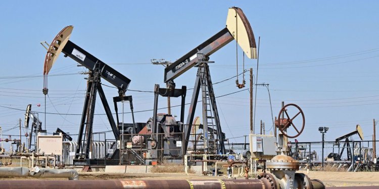 Oil Prices Rise on Optimism About China Demand