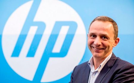 HP CEO Forecasts AI-Driven Revolution in Computers Within Two Years