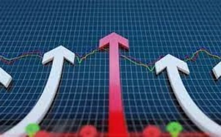 Dollar Strengthens on Fed's Signal of Rate Hikes; Yuan and Kiwi Experience Declines in Asian Markets