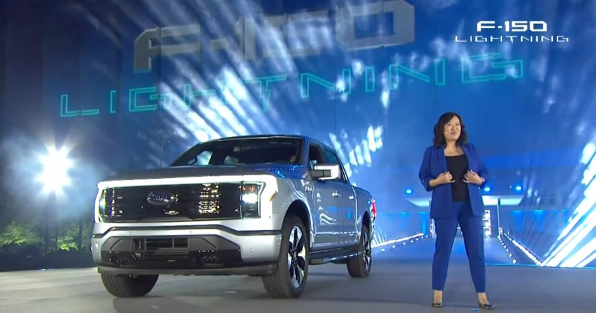 Electrifying Deal: Ford's F-150 Lightning Pickup Gets a $10,000 Price Cut
