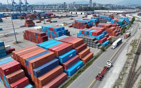 Canada's July Trade Deficit Smaller Than Expected Due to Port Strike
