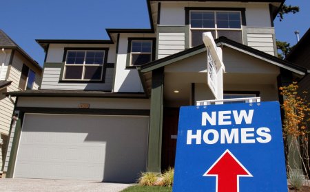 Homebuilders in a Tight Spot as High Mortgage Rates Impact New Construction
