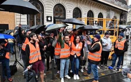 French Apple Store Employees Stage Strike on iPhone 15 Launch Day