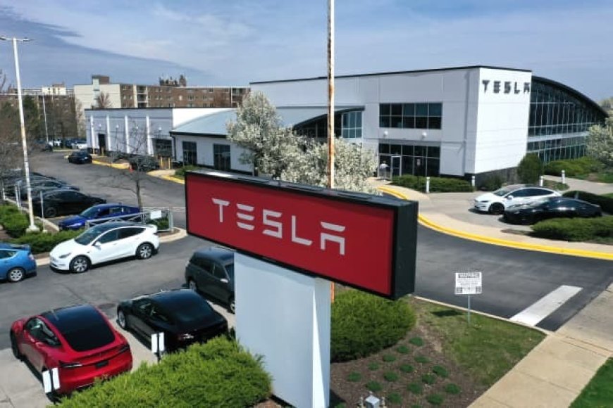 Labor Day Stock Sale: Tesla Leads Top 5 Stocks Nearing Buy Points