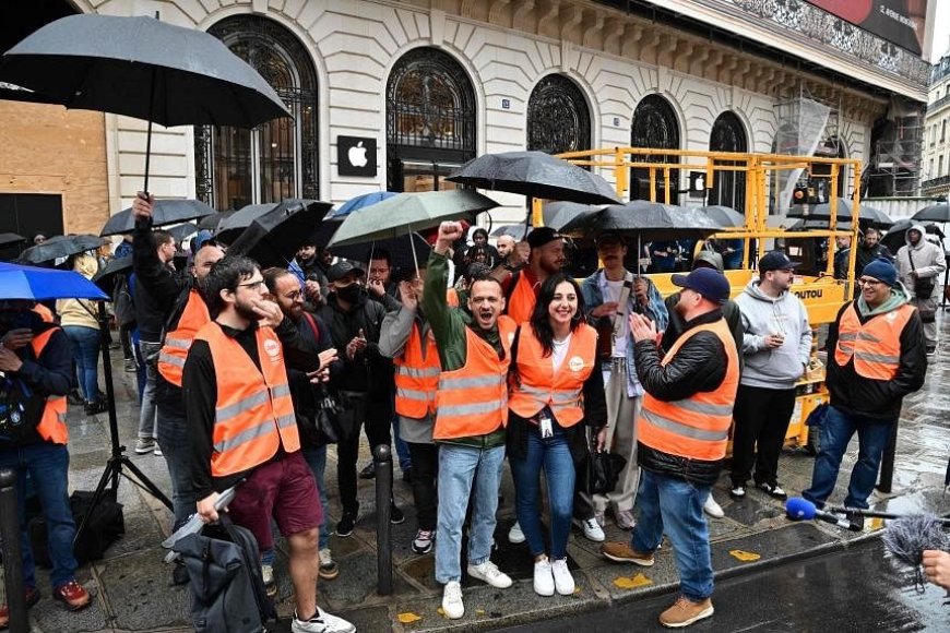 French Apple Store Employees Stage Strike on iPhone 15 Launch Day