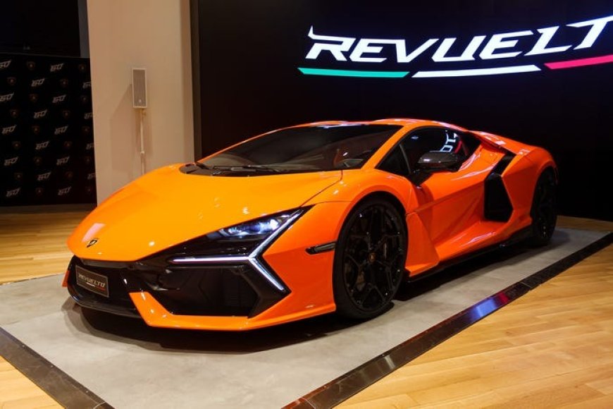 Lamborghini's New Revuelto