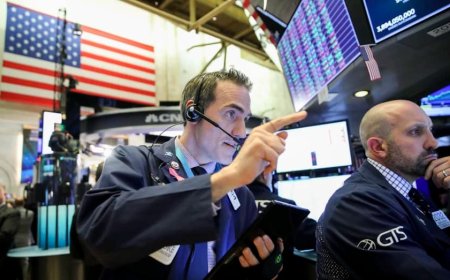 Wall Street Rebounds with Support from Megacap Stocks Amid Fed Focus