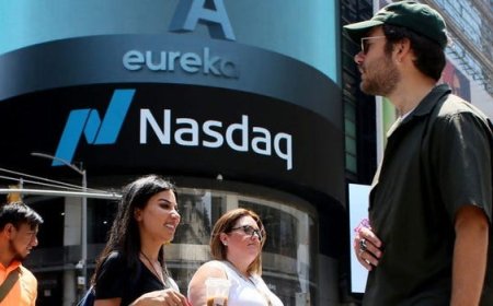 Big Tech's $2 Trillion Boost Lifts Nasdaq to 15-Month High, Defying Worries