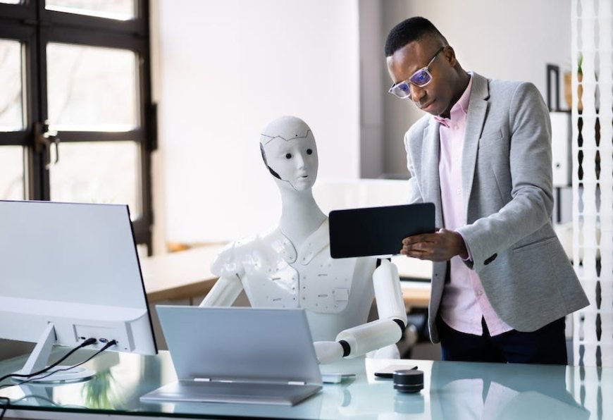 Boost Your Career with AI: Simple Steps for Success in the Modern Workplace