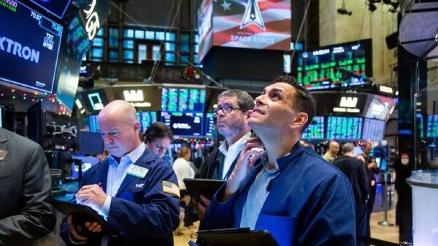 Mixed Signals in US Stock Futures as Investors Wait for Jobs News
