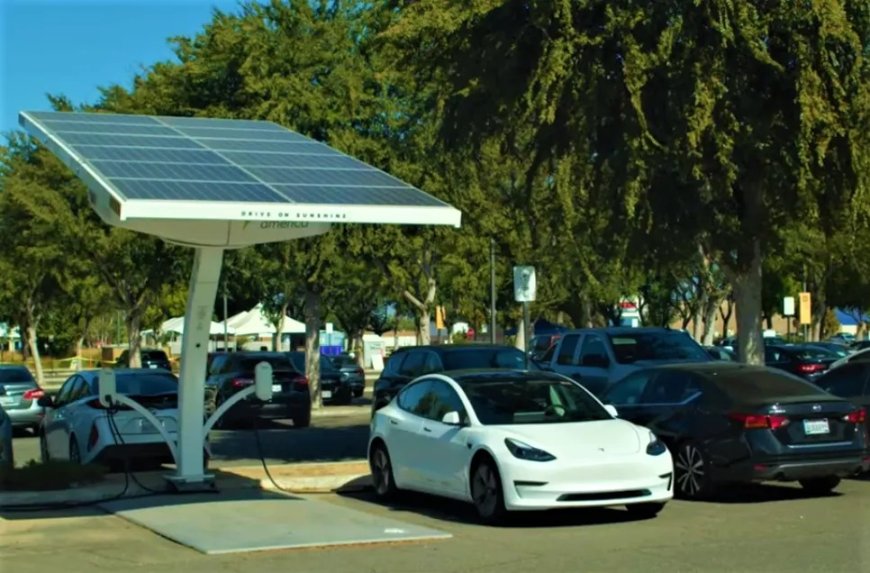 Solar Energy and Electric Cars: A Match Made in Clean Energy Heaven