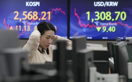 Asian Markets React to Wall Street's Early 2024 Decline: Key Shifts, Stock Movements, and Global Economic Insights