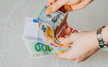 Forex Dollar Strengthens for Second Week as Rate Cut Bets Fade