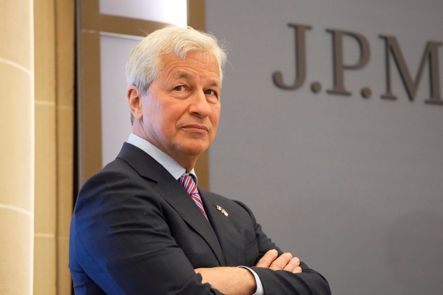 JPMorgan Chase Achieves Record Annual Profit of $49 Billion, Surpassing Rivals