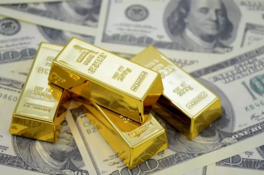 Gold Surges to New Heights Near $2,200 as US Jobs Data Spurs Rate Cut Expectations