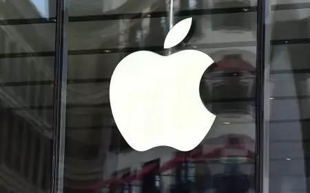 Apple's Stock Outlook: Analyst Forecasts 33% Upside Potential