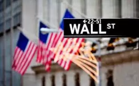 Wall Street Rallies as Fed Holds Rates, Eyes Job Report
