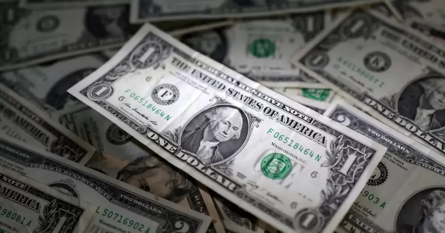 Dollar Nears Yearly High as Investors Await Fed's Policy Decision