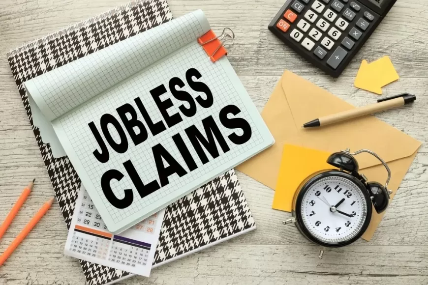 US Jobless Claims Rise, Signaling Labor Market Challenges Ahead