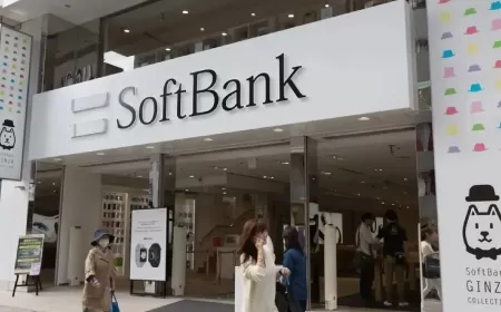SoftBank Shares Plunge 19% in Biggest Drop Since 1998 IPO