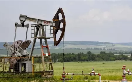 Oil Prices Jump Nearly 3% as Middle East Conflicts and Libyan Production Halt Impact Market