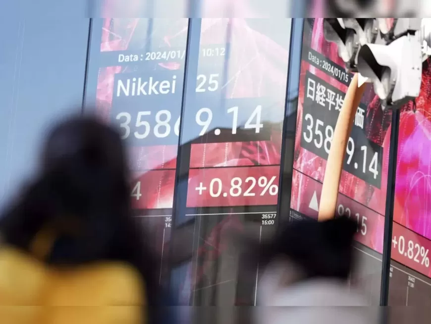 Asian Markets Rise as Tech Stocks Jump, Nikkei Falls with Strong Yen