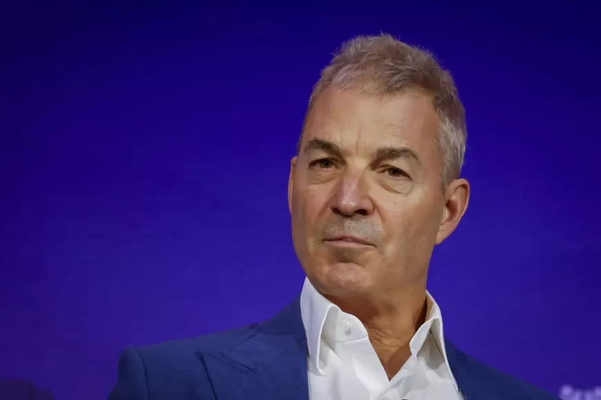 Third Point's Daniel Loeb Sees Major Growth Potential for Apple Stock with AI Integration