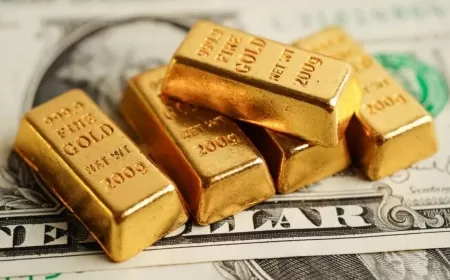Gold Reaches Record High as Federal Reserve Poised for Rate Cut – What It Means for Investors