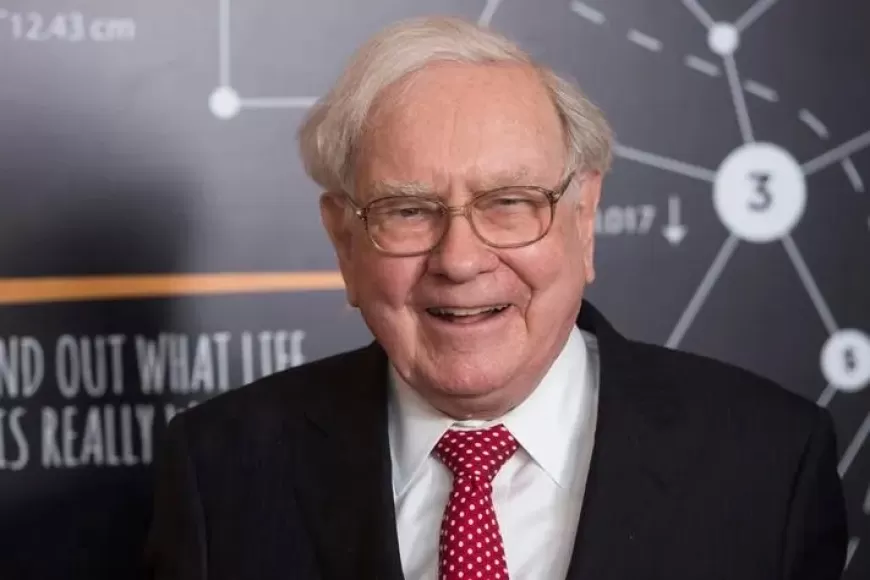 Tech Stocks Drop Due to AI Spending and Economic Worries; Eli Lilly and Berkshire Hathaway Perform Well