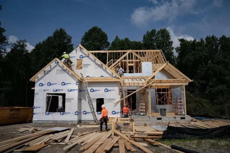 U.S. Single-Family Home Construction Jumps 15.8% in August But Builders Face Supply Hurdles