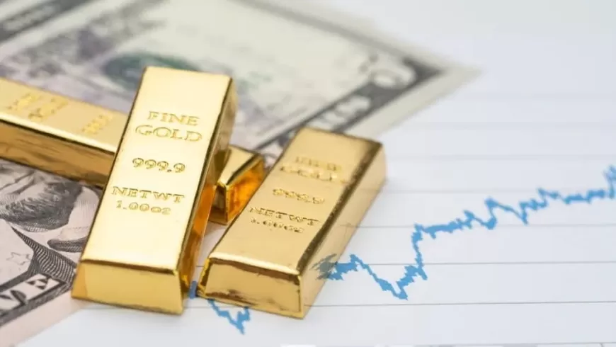 Gold Hits Record High as Investors Anticipate Federal Reserve’s Next Move