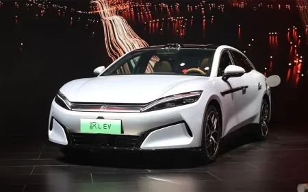 BYD Price Cuts Trigger China EV Stock Meltdown—Geely, Nio Also Hit