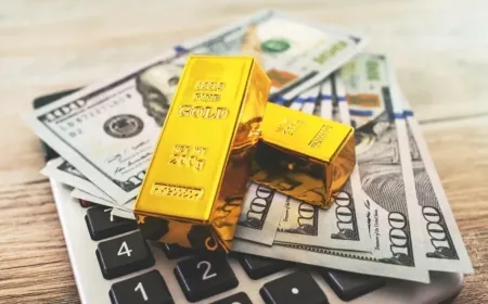 Trump–Fed Clash Pushes Gold Price Toward Record $3,500